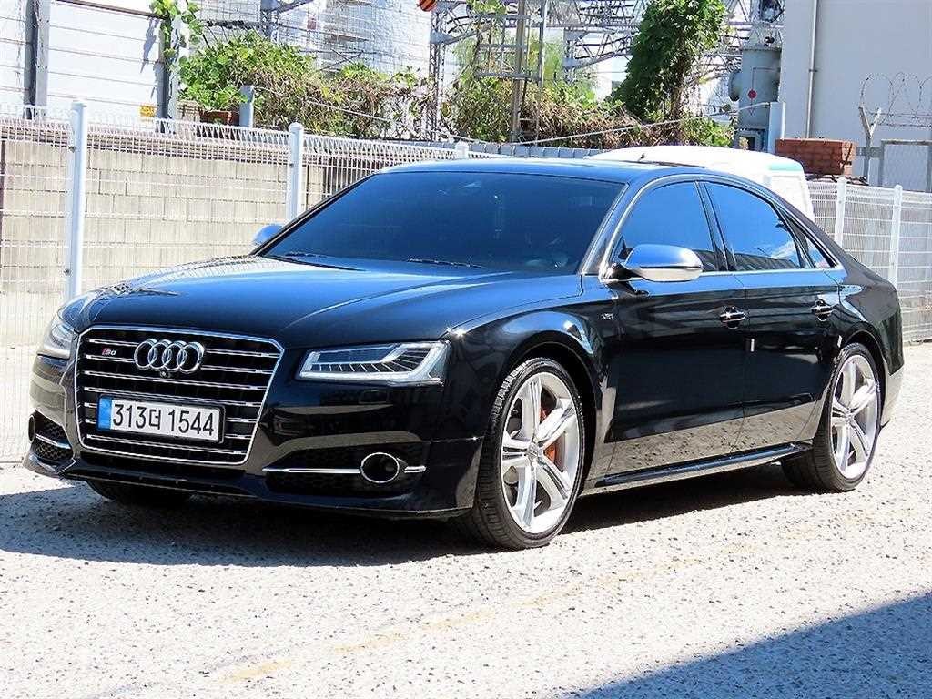아우디 S8 4.0 TFSI 콰트로 이미지 2