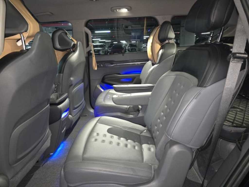 기아 EV9 롱레인지 4WD 어스 이미지 8