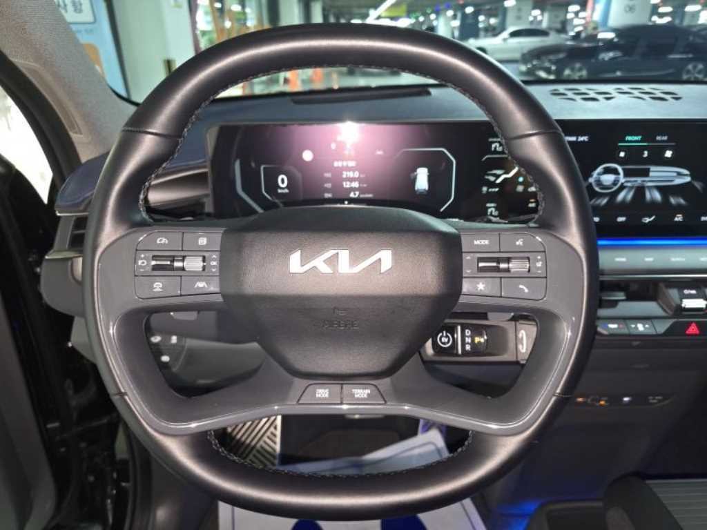 기아 EV9 롱레인지 4WD 어스 이미지 9