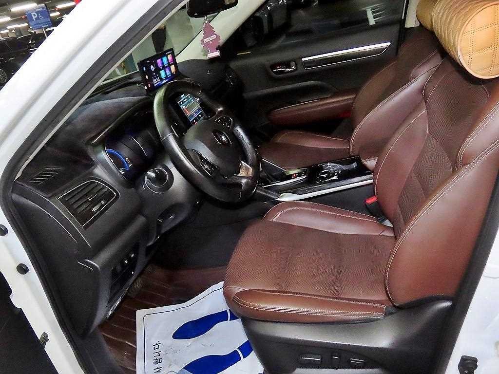르노코리아(삼성) QM6 가솔린 2WD RE 시그니처 이미지 6