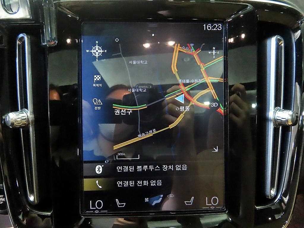 볼보 XC40 B4 AWD 인스크립션 이미지 13