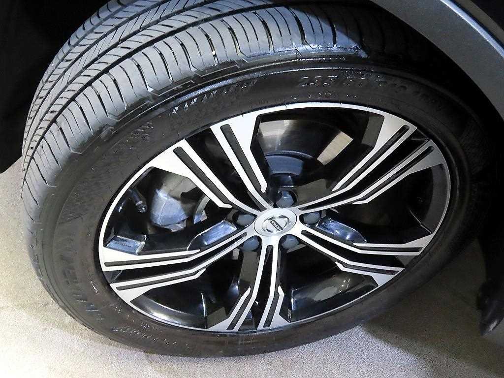 볼보 XC40 B4 AWD 인스크립션 이미지 20