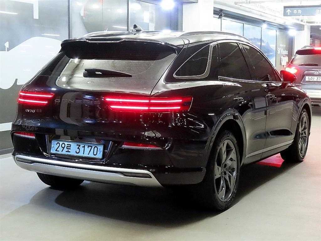 제네시스 GV70 일렉트리파이드 GV70 e-AWD 이미지 4