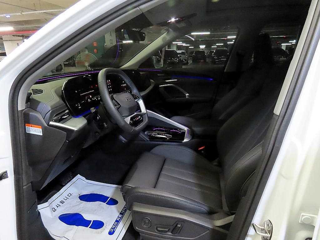 아우디 Q5 Q5 (80A) 스포트백 45 TFSI 콰트로 S-라인 이미지 6