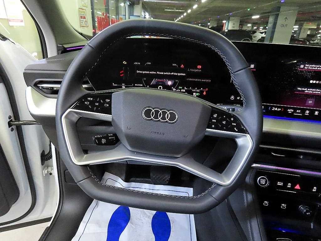 아우디 Q5 Q5 (80A) 스포트백 45 TFSI 콰트로 S-라인 이미지 8