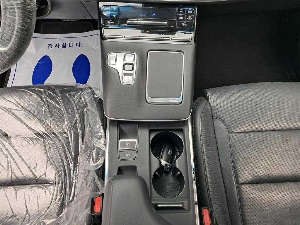 현대 그랜저 더 뉴 그랜저 IG 2.5 프리미엄 초이스 이미지 14