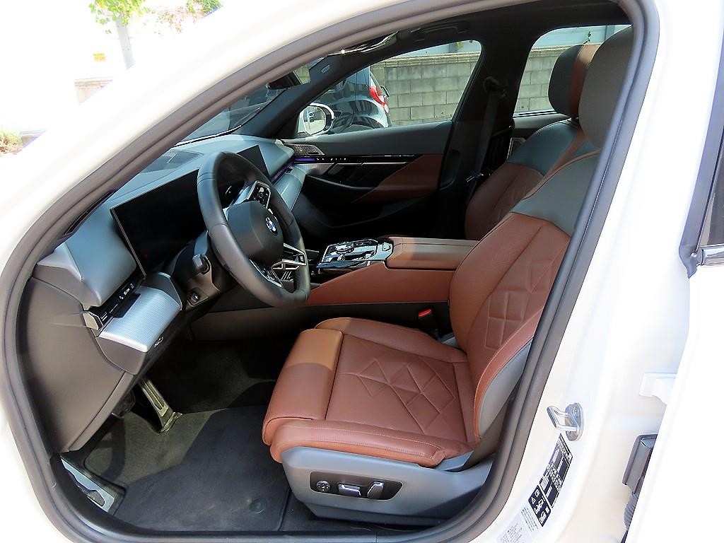 BMW 5시리즈 5시리즈 (G60) 530i xDrive M 스포츠 이미지 5
