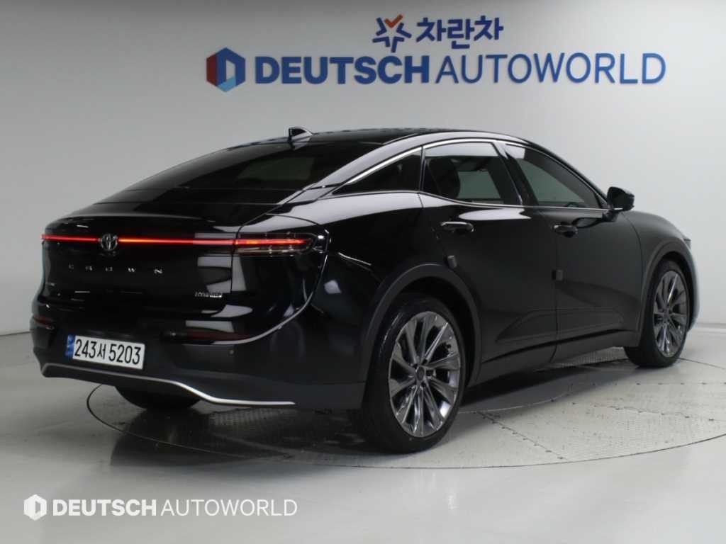 토요타 크라운 크라운 크로스오버 2.5 4WD 하이브리드 이미지 2