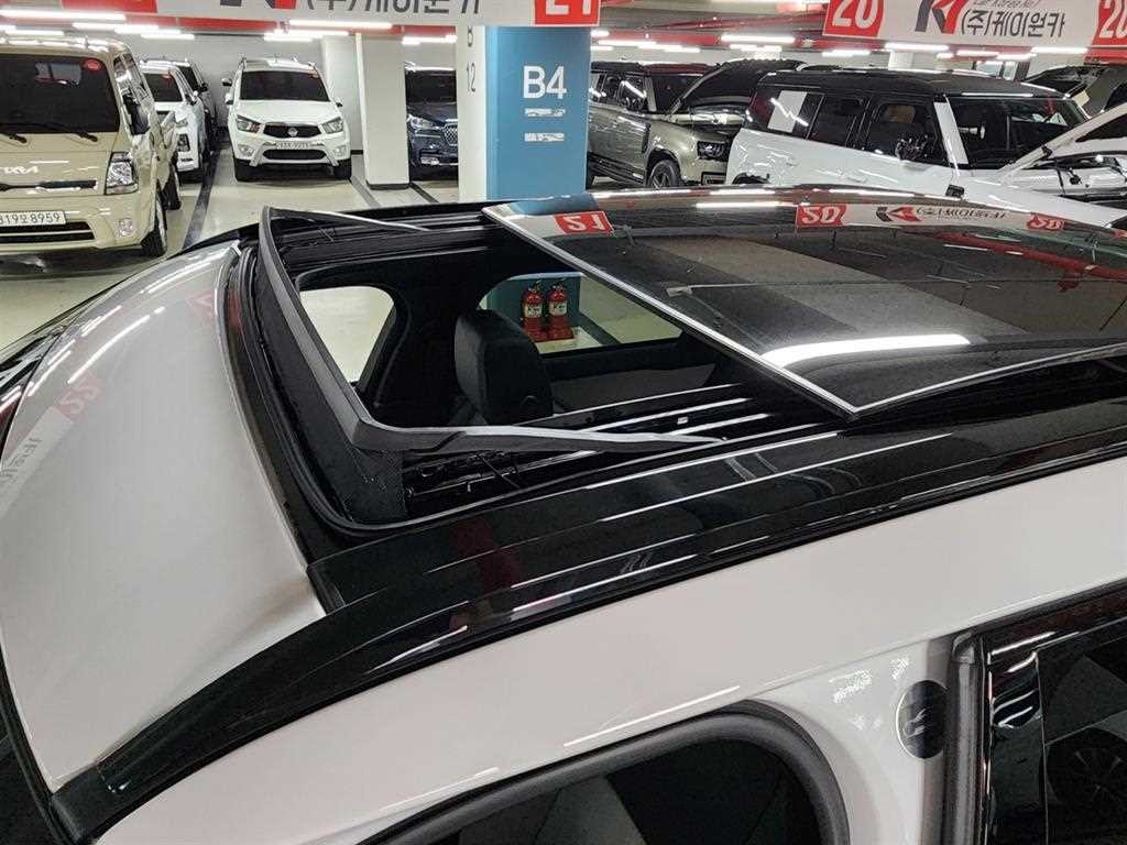 랜드로버 레인지로버 벨라 2.0 P250 다이나믹 SE 이미지 16
