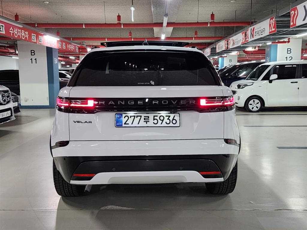 랜드로버 레인지로버 벨라 2.0 P250 다이나믹 SE 이미지 4