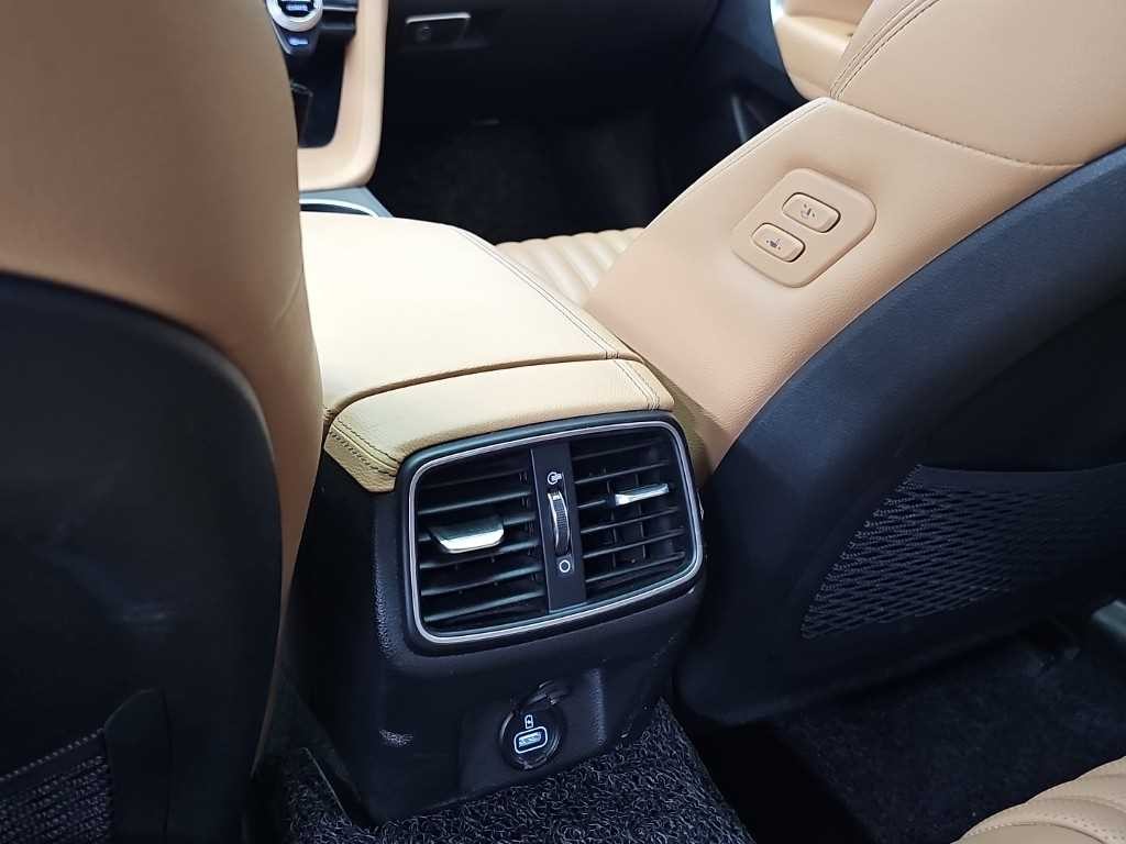 제네시스 G70 더 뉴 G70 가솔린 2.0T 2WD 이미지 13