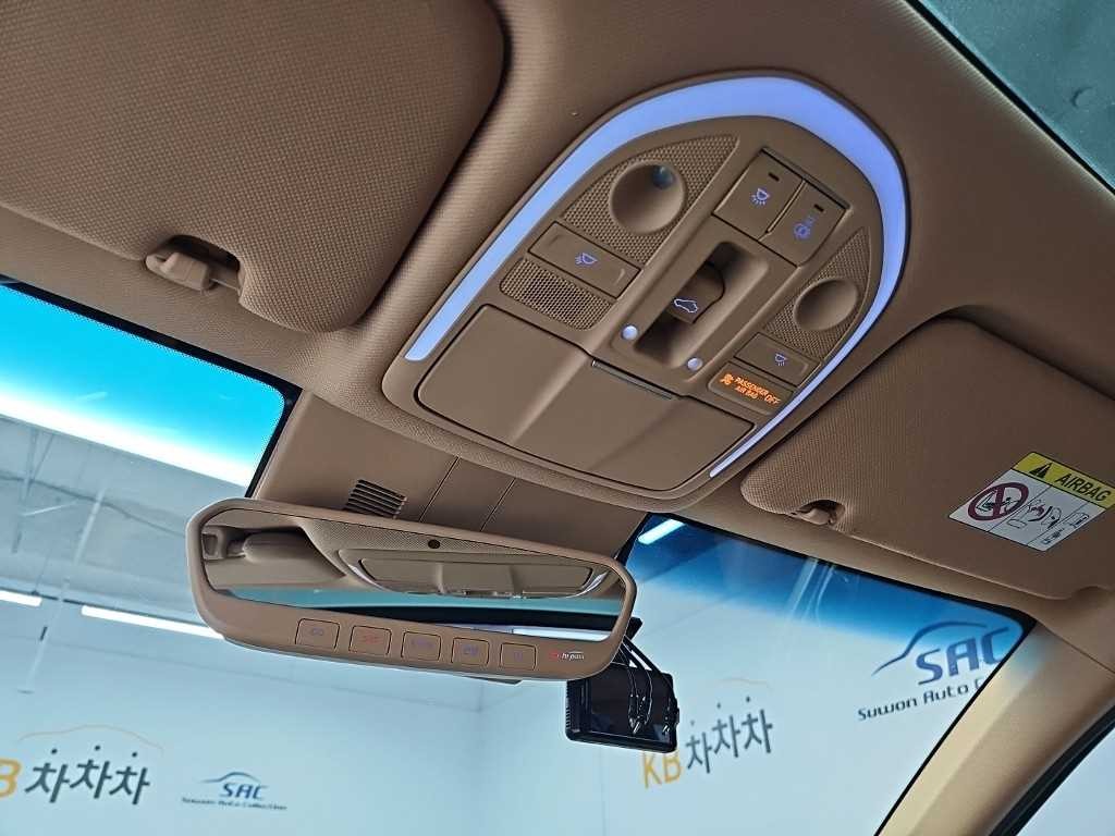 제네시스 G70 더 뉴 G70 가솔린 2.0T 2WD 이미지 18