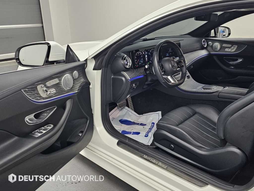 벤츠 E 클래스 E-클래스 W213 E450 4MATIC 쿠페 이미지 11