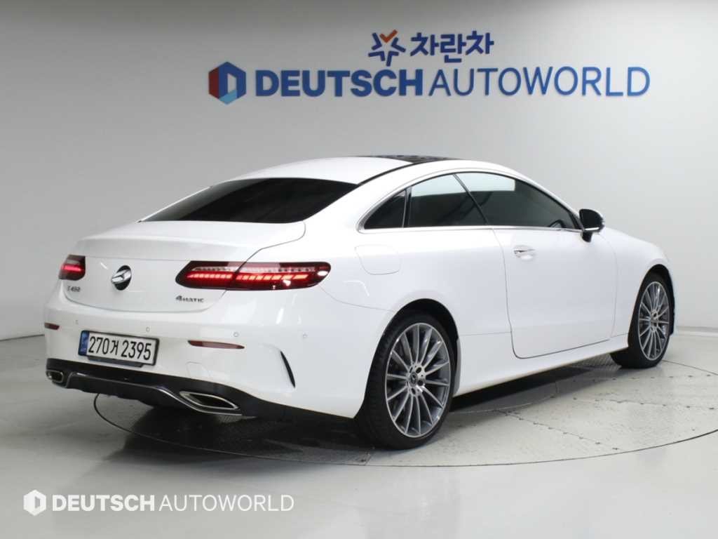 벤츠 E 클래스 E-클래스 W213 E450 4MATIC 쿠페 이미지 2