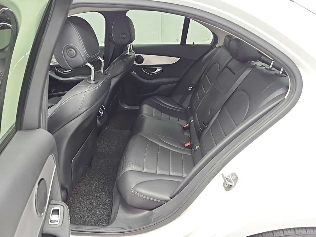 벤츠 C 클래스 C클래스 W205 C220 d 4MATIC 아방가르드 이미지 12