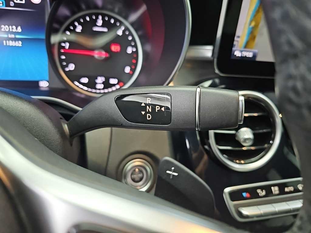 벤츠 C 클래스 C클래스 W205 C220 d 4MATIC 아방가르드 이미지 8