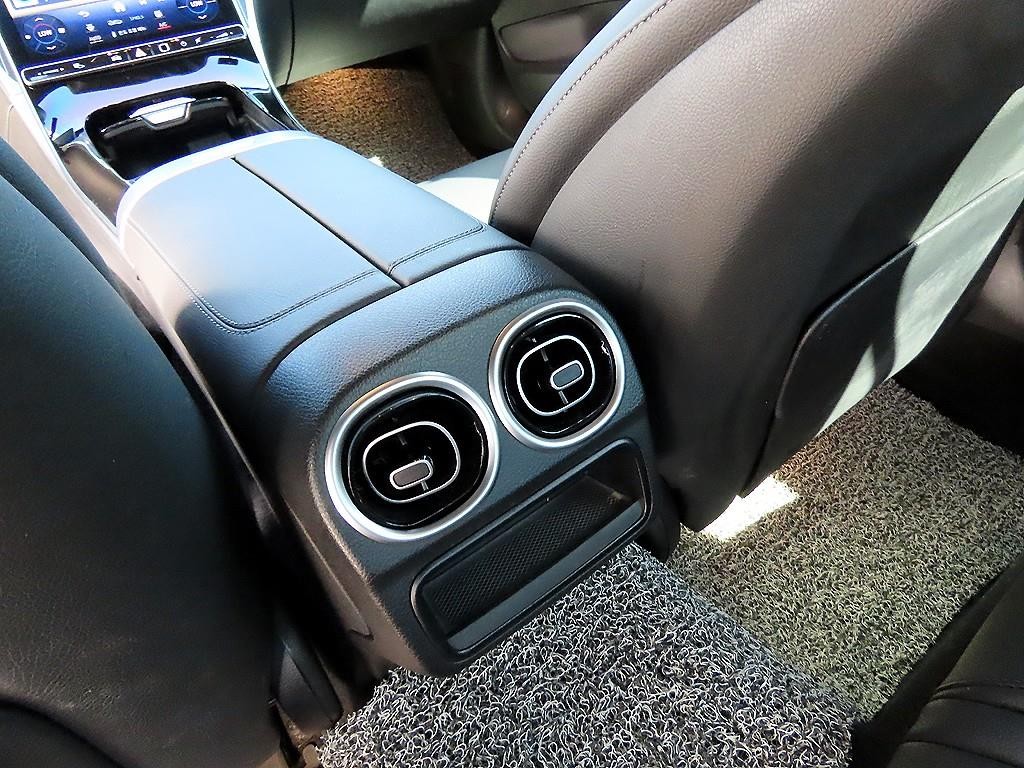 벤츠 C 클래스 C클래스 W206 C300 4MATIC 아방가르드 이미지 16