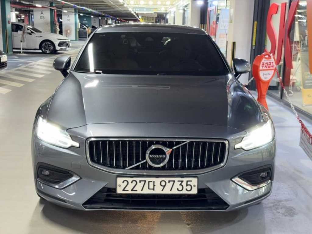 볼보 S60 S60(3세대) B5 인스크립션 이미지 1