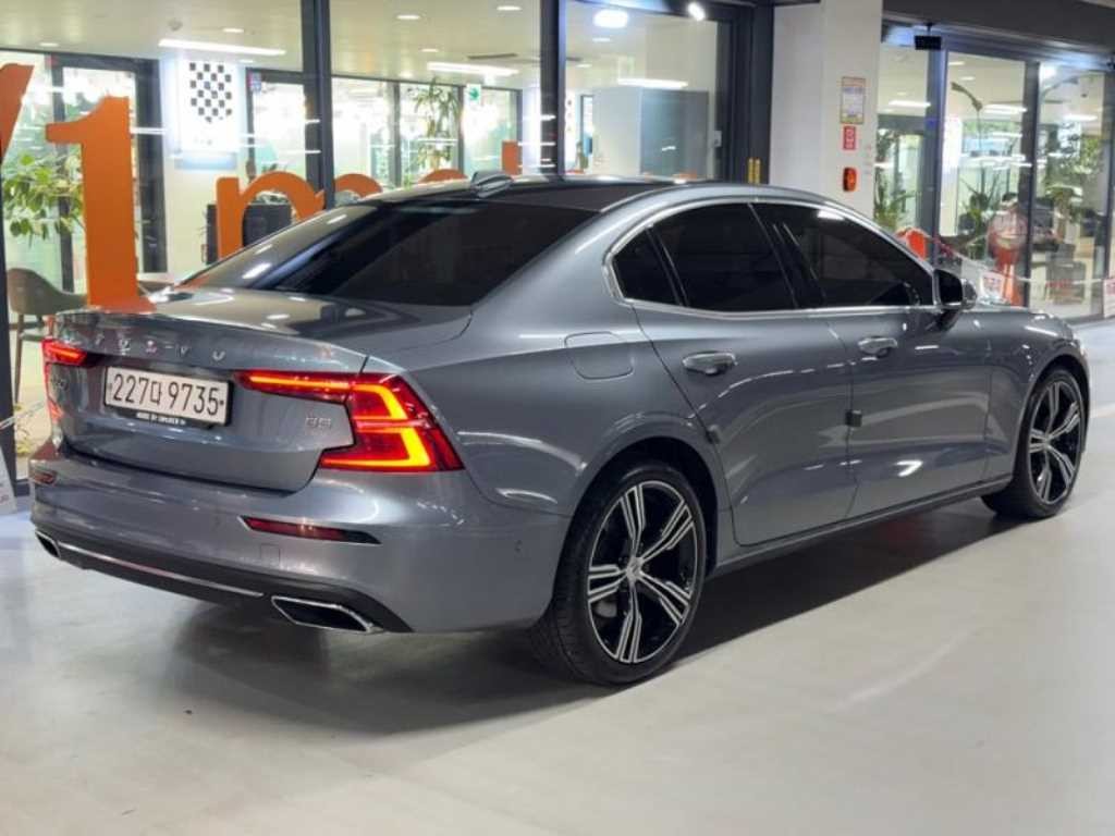 볼보 S60 S60(3세대) B5 인스크립션 이미지 4