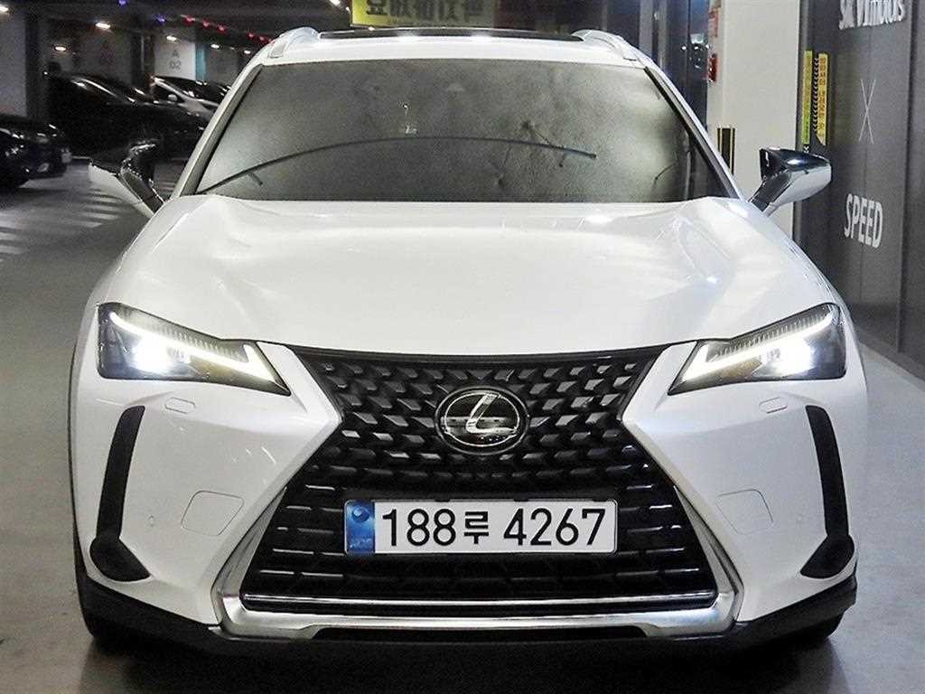 렉서스 UX UX 250h 2.0 2WD 이미지 2