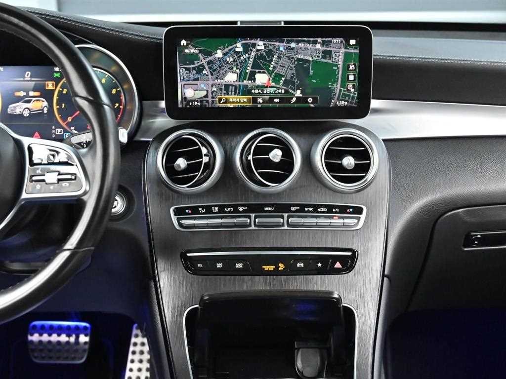 벤츠 GLC 클래스 GLC클래스 X253 GLC 300 4MATIC 이미지 14