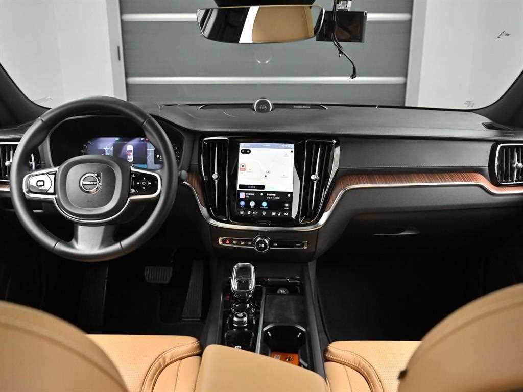 볼보 S60 S60(3세대) B5 얼티메이트 브라이트 이미지 7