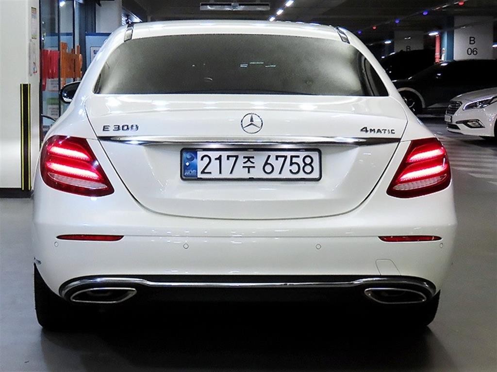 벤츠 E 클래스 E-클래스 W213 E300 익스클루시브 이미지 5