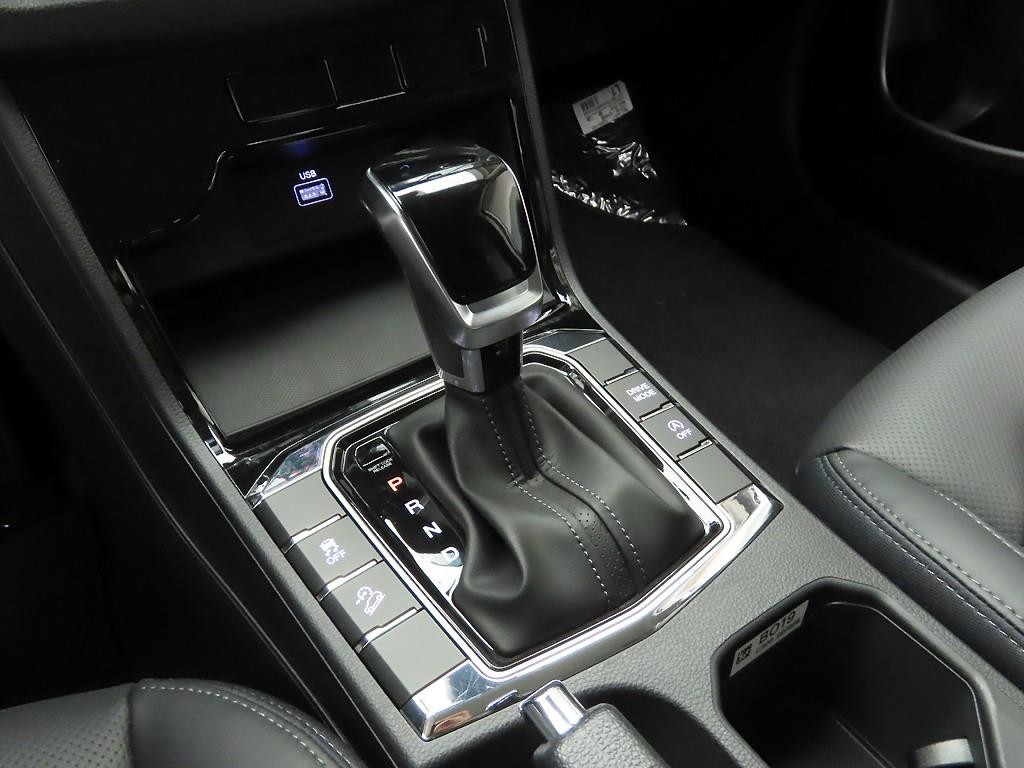 KG모빌리티(쌍용) 코란도 뷰티풀코란도 2WD 가솔린 1.5 C5 이미지 10