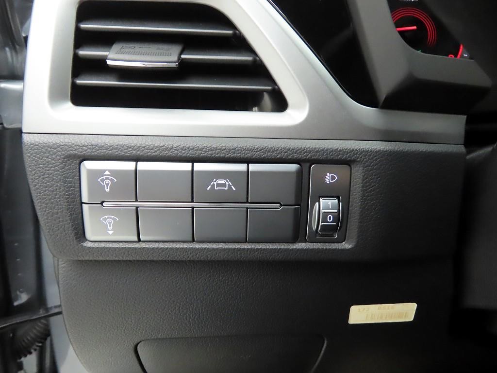 KG모빌리티(쌍용) 코란도 뷰티풀코란도 2WD 가솔린 1.5 C5 이미지 12