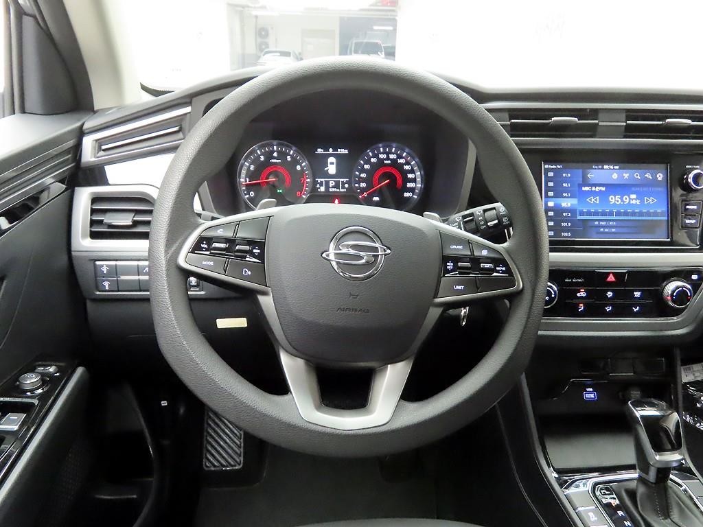 KG모빌리티(쌍용) 코란도 뷰티풀코란도 2WD 가솔린 1.5 C5 이미지 7