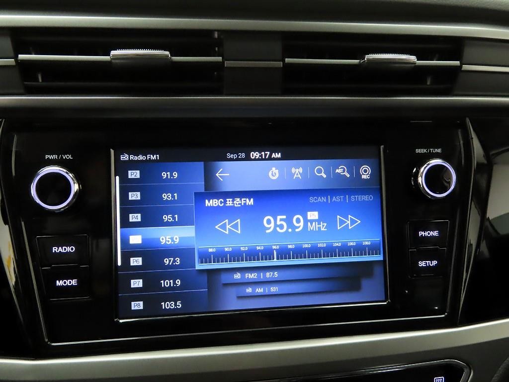 KG모빌리티(쌍용) 코란도 뷰티풀코란도 2WD 가솔린 1.5 C5 이미지 8