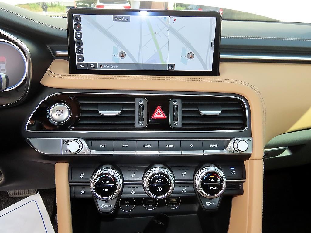 제네시스 G70 더 뉴 G70 가솔린 2.0T 2WD 이미지 13