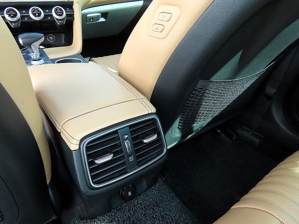 제네시스 G70 더 뉴 G70 가솔린 2.0T 2WD 이미지 17