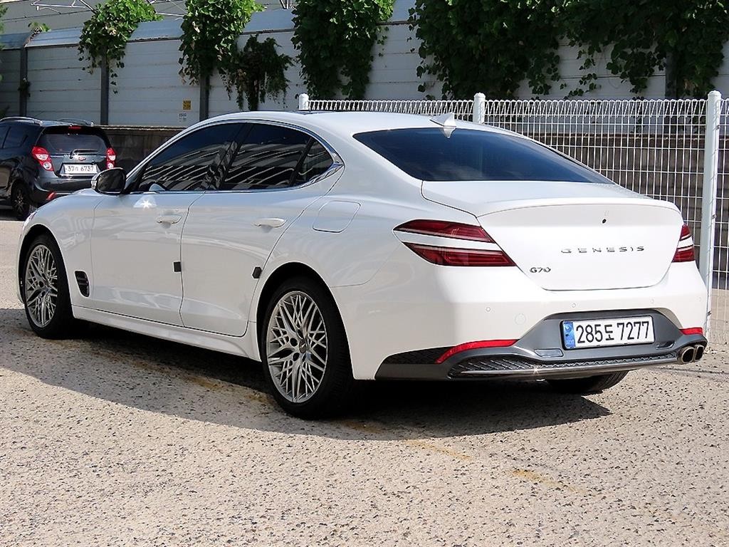 제네시스 G70 더 뉴 G70 가솔린 2.0T 2WD 이미지 3