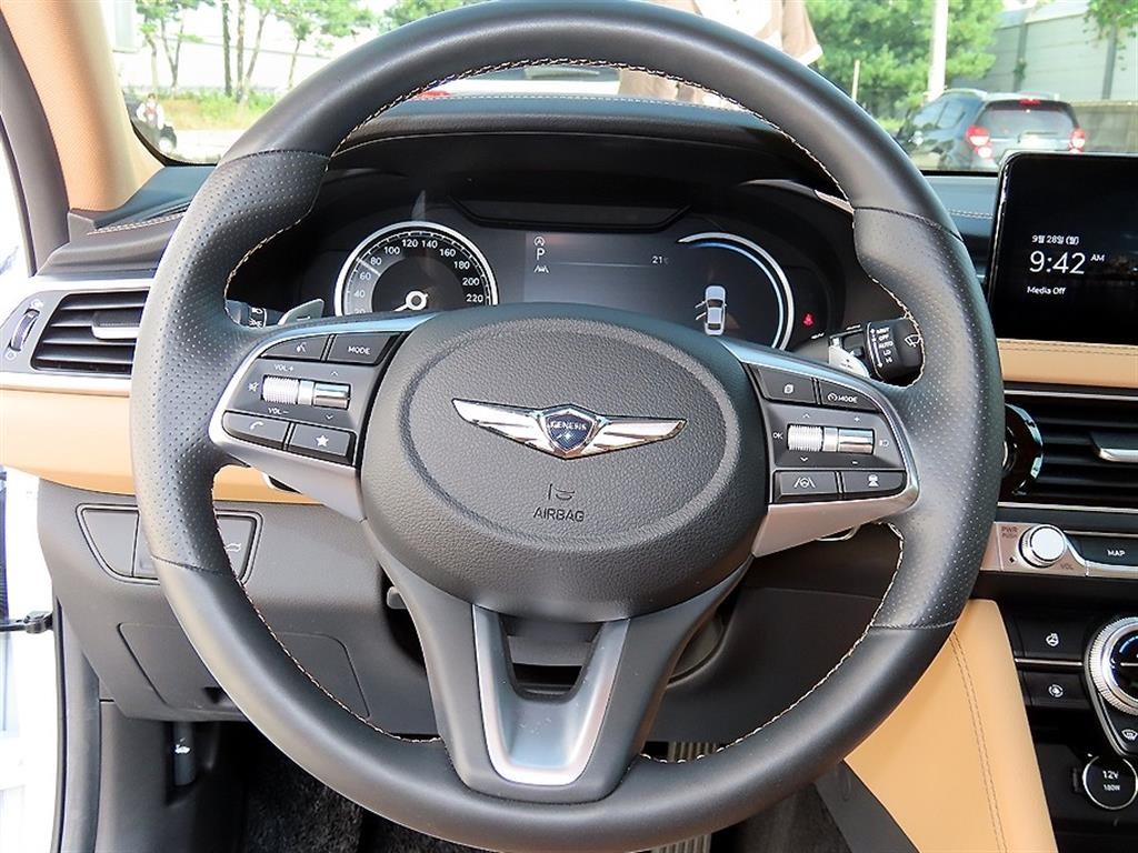 제네시스 G70 더 뉴 G70 가솔린 2.0T 2WD 이미지 8