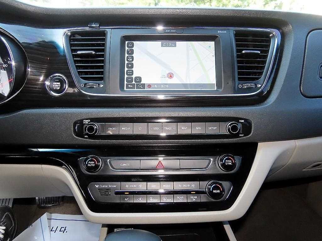 기아 카니발 더 뉴 카니발 디젤 9인승 노블레스 스페셜 이미지 13