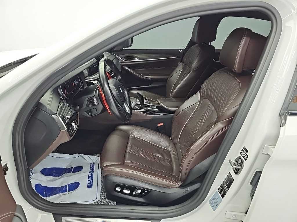 BMW 5시리즈 5시리즈 (G30) 530i M 스포츠 플러스 이미지 11