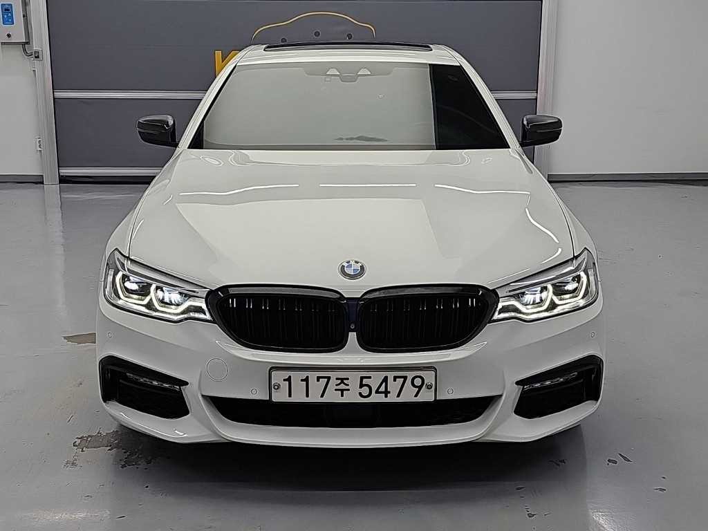 BMW 5시리즈 5시리즈 (G30) 530i M 스포츠 플러스 이미지 2