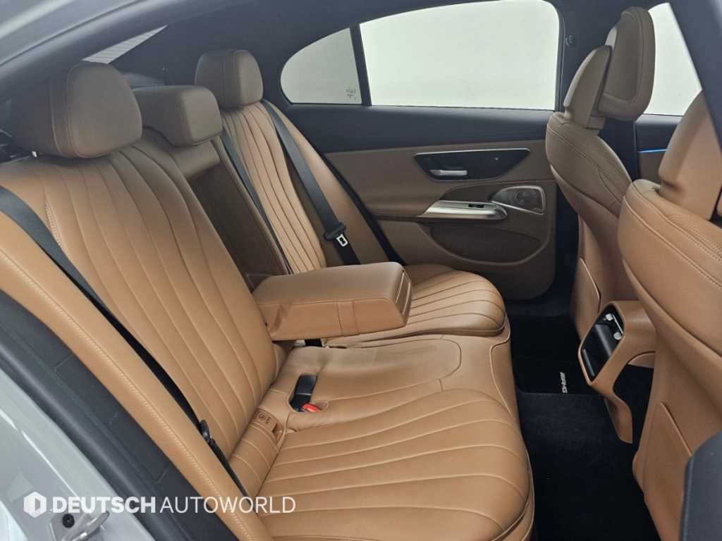 벤츠 E 클래스 E-클래스 W214 E300 4MATIC AMG Line 프리미어 스페셜 이미지 12