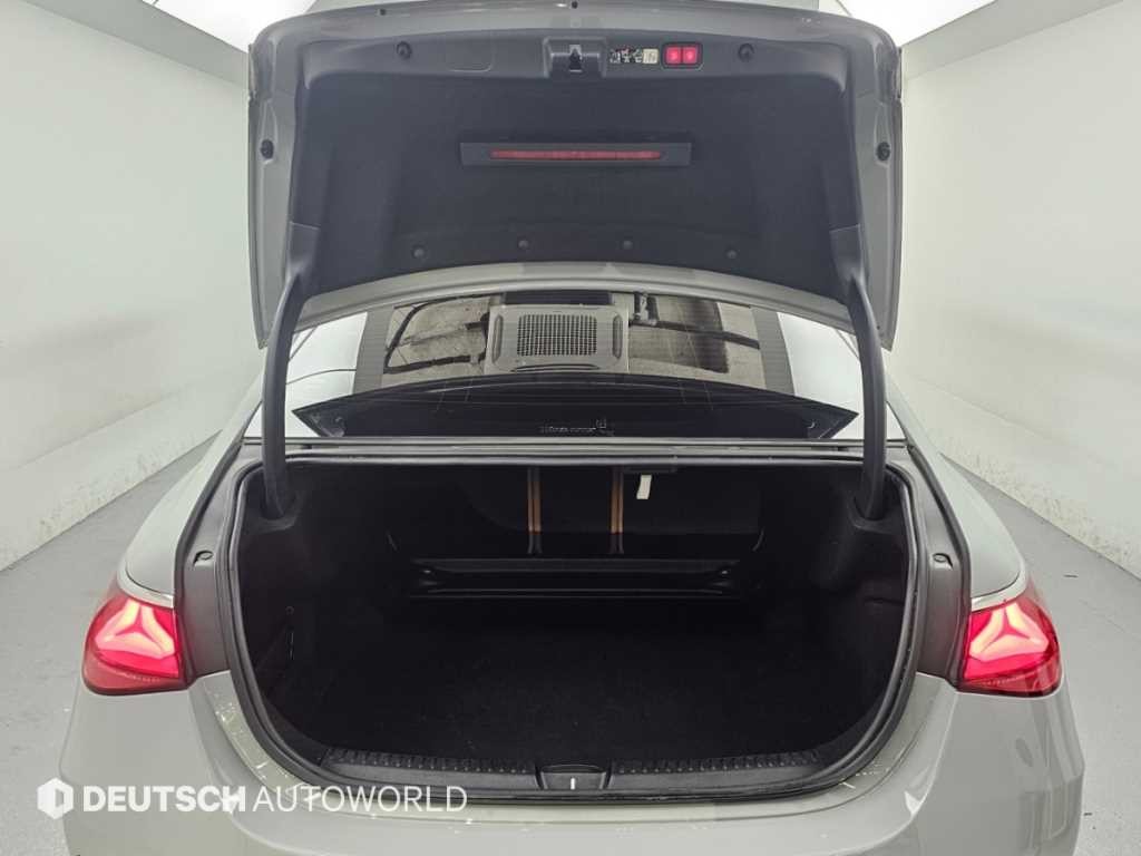 벤츠 E 클래스 E-클래스 W214 E300 4MATIC AMG Line 프리미어 스페셜 이미지 19