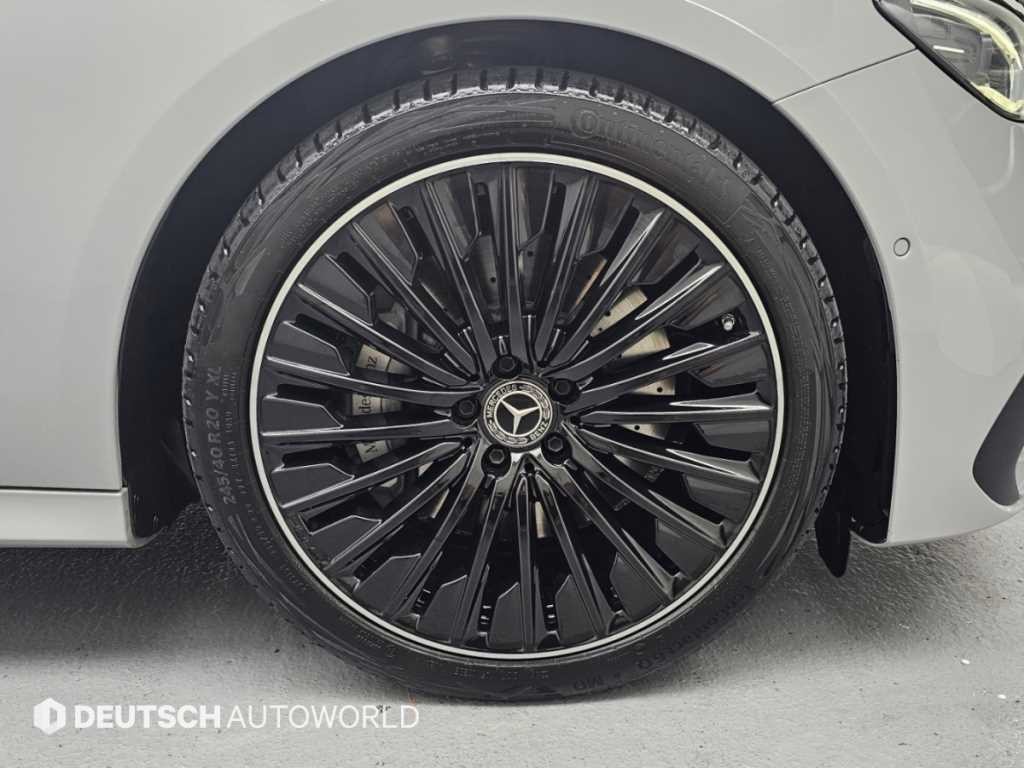 벤츠 E 클래스 E-클래스 W214 E300 4MATIC AMG Line 프리미어 스페셜 이미지 5