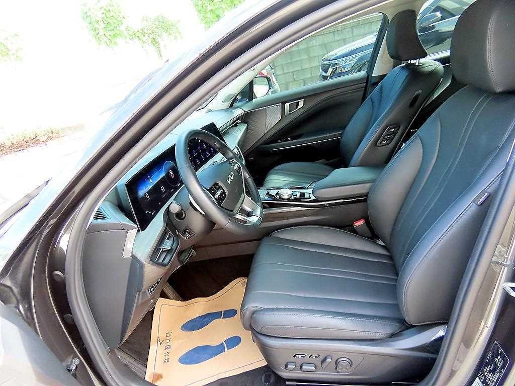 기아 K8 2.5 2WD 노블레스 이미지 5