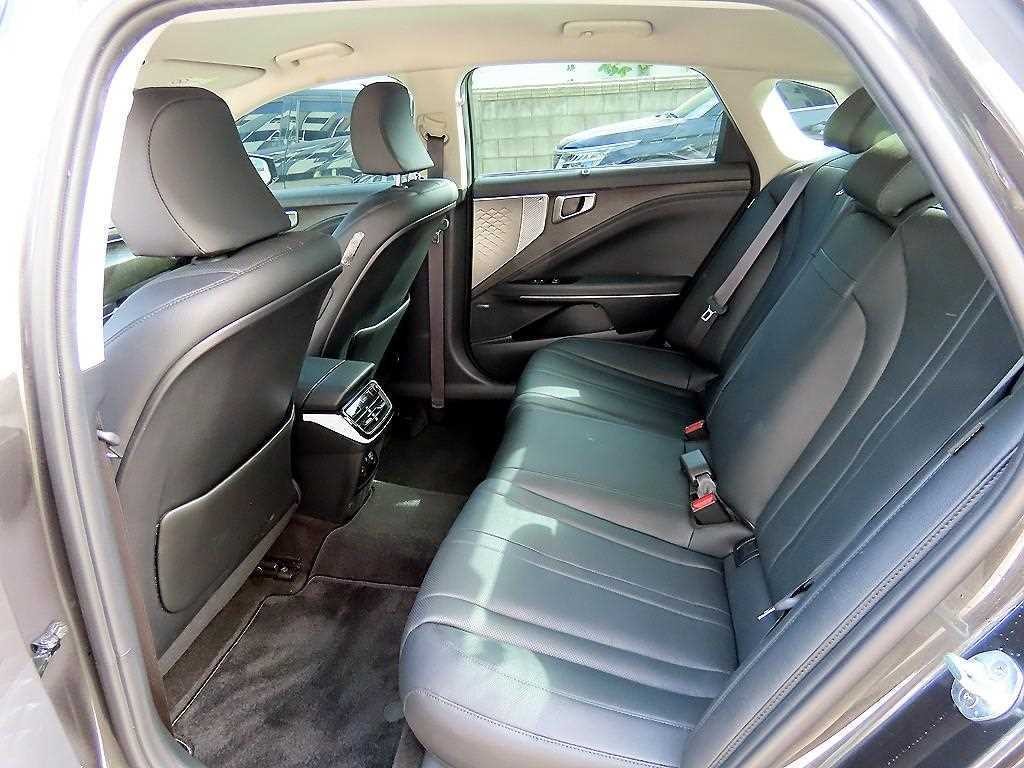 기아 K8 2.5 2WD 노블레스 이미지 6