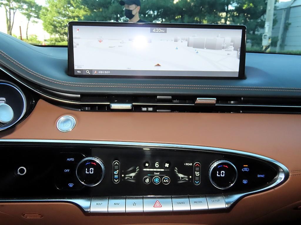 제네시스 GV70 2.5T 가솔린 AWD 이미지 13