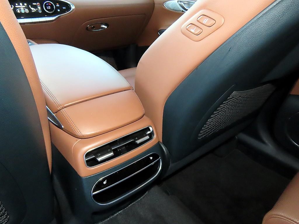 제네시스 GV70 2.5T 가솔린 AWD 이미지 16