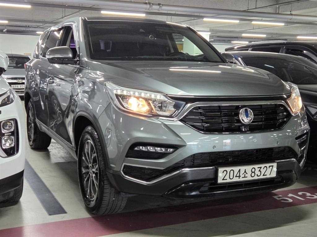 KG모빌리티(쌍용) 렉스턴 G4렉스턴 디젤 2.2 2WD 럭셔리 이미지 3