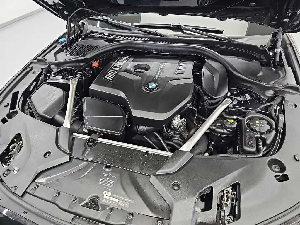 BMW 5시리즈 5시리즈 (G30) 530i xDrive M 스포츠 플러스 이미지 5