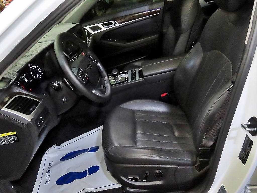 제네시스 G80 3.3 GDI AWD 럭셔리 이미지 6