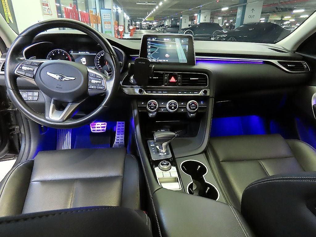 제네시스 G70 2.0T 어드밴스드 이미지 10
