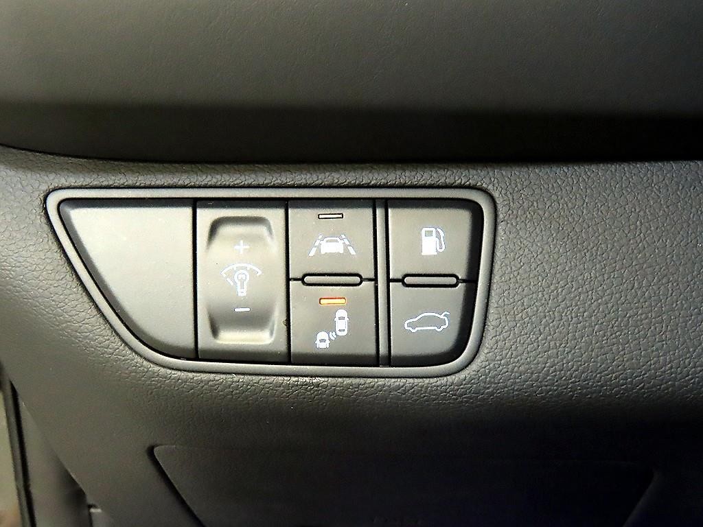 제네시스 G70 2.0T 어드밴스드 이미지 14